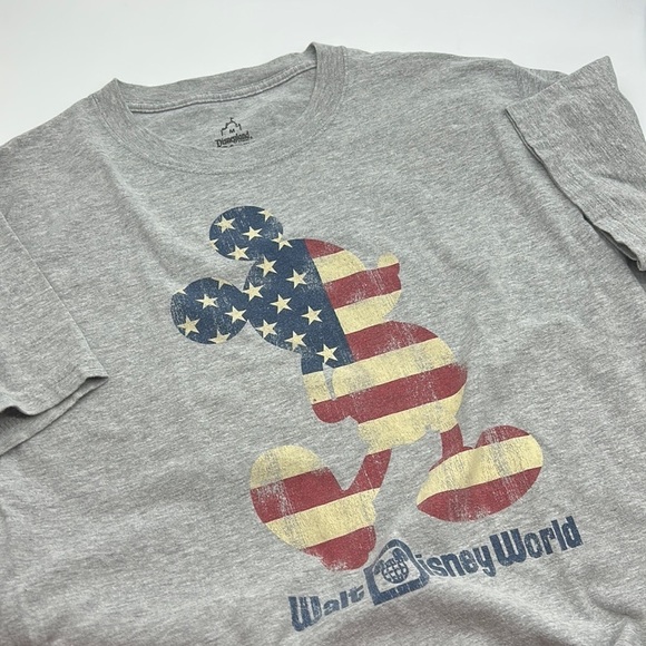Walt Disney World Gray Mickey Mouse American‎ Flag T-Shirt Women's Medium - Picture 1 of 5
